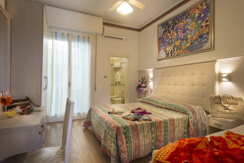 Hotel Titanus Bellaria-Igea Marina Bagian luar foto